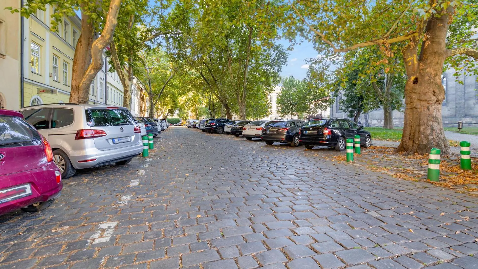 Charming Loft Studio Near Metro & Old Town Prague Apartment