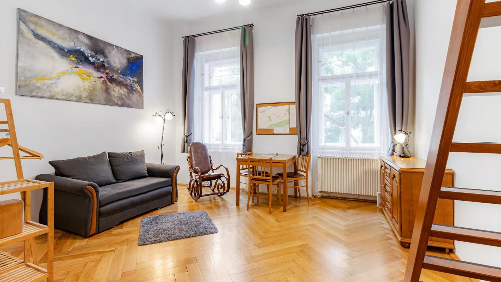 Charming Loft Studio Near Metro & Old Town 프라하
